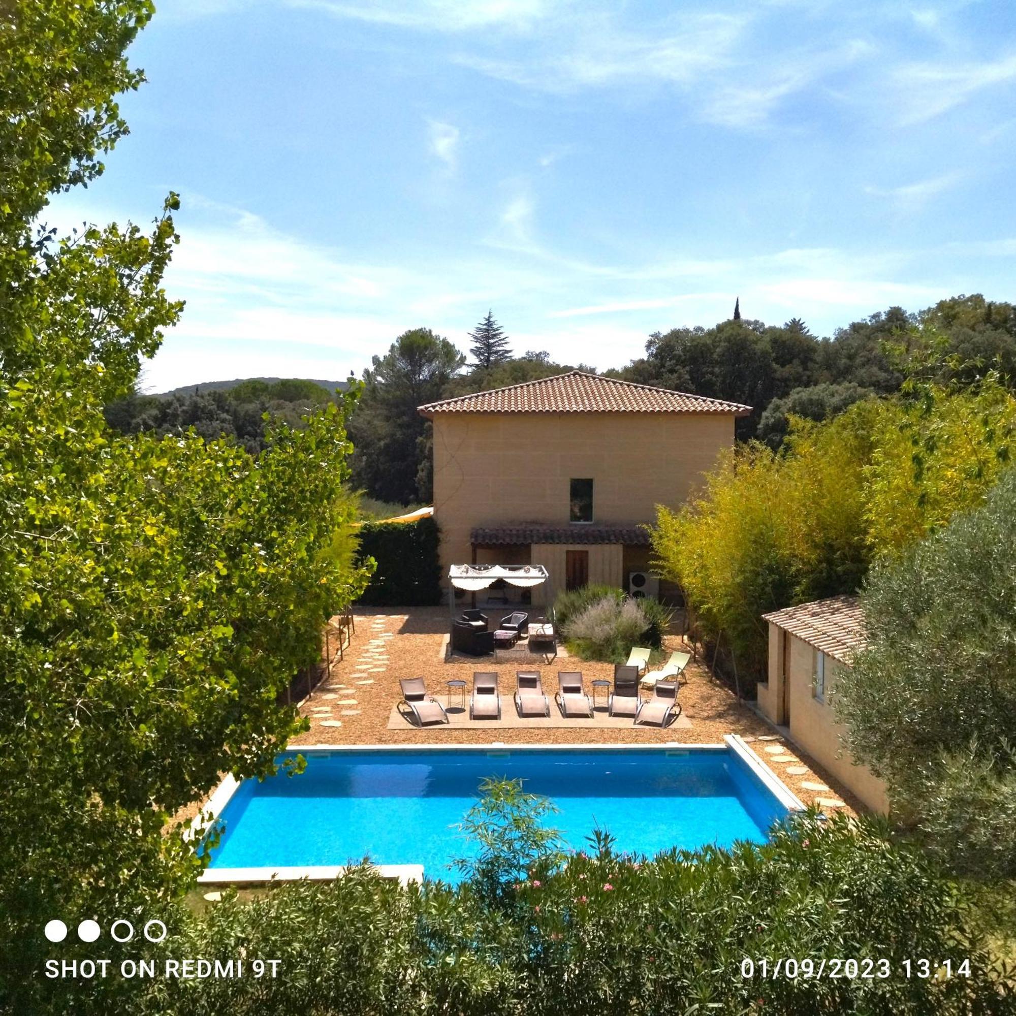 Villa La Charmeuse Fleurie Collias Exterior photo